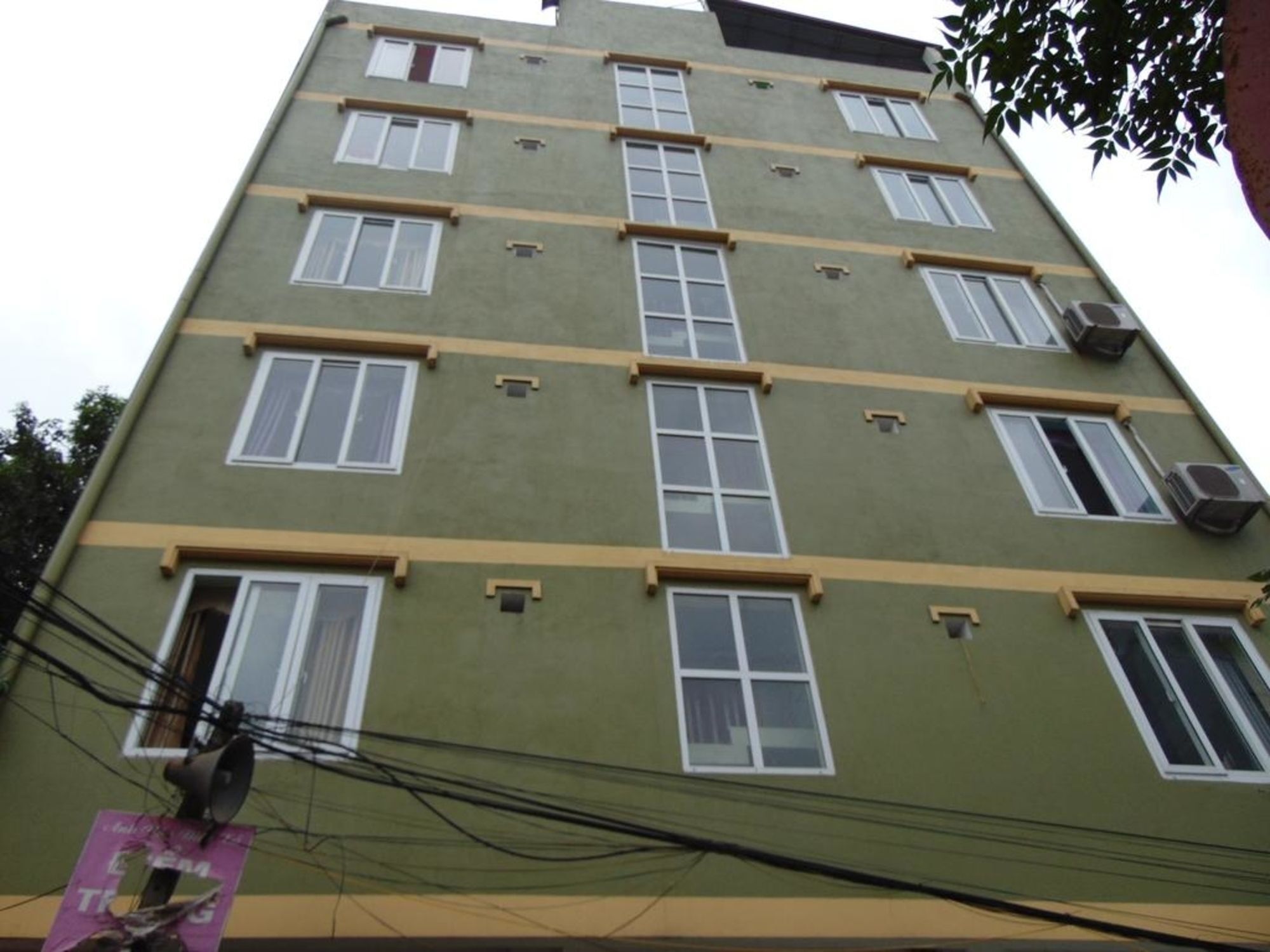 Noi Bai Golden Hotel Екстериор снимка