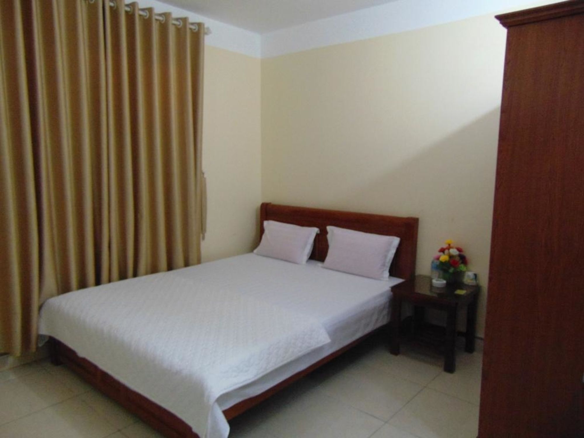 Noi Bai Golden Hotel Екстериор снимка
